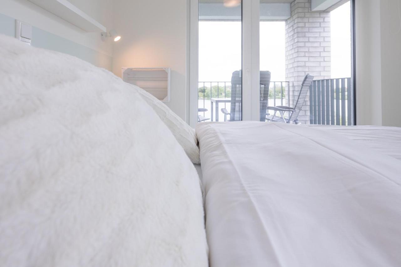 Ferienwohnung Ankerplatz No 7 Mit Blick Auf Den See ノルトシュトラント エクステリア 写真